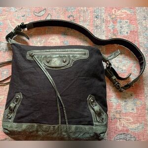 Balenciaga Crossbody Messenger Day Bag